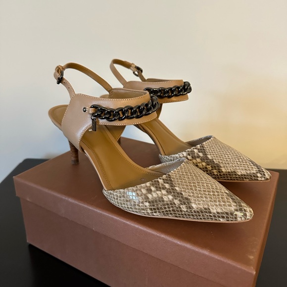 COACH Heeled Pumps - Picture 5 of 14